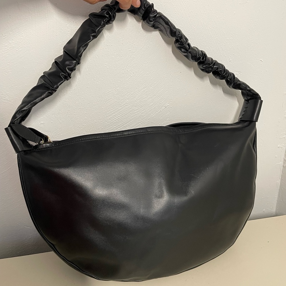 AMERAI  Black Genuine Leather Shoulders  Large Bag Purse Made In Italy NWOT